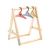 Djeco Ruhafogas 3 vállfával - Clothes Rack & 3 hangers, 3–5 év, Többszínű
