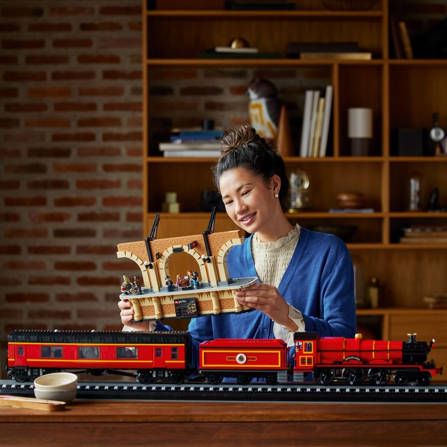 LEGO 76405 Harry Potter Roxfort Expressz – Gyűjtői kiadás – alternatív kép 1