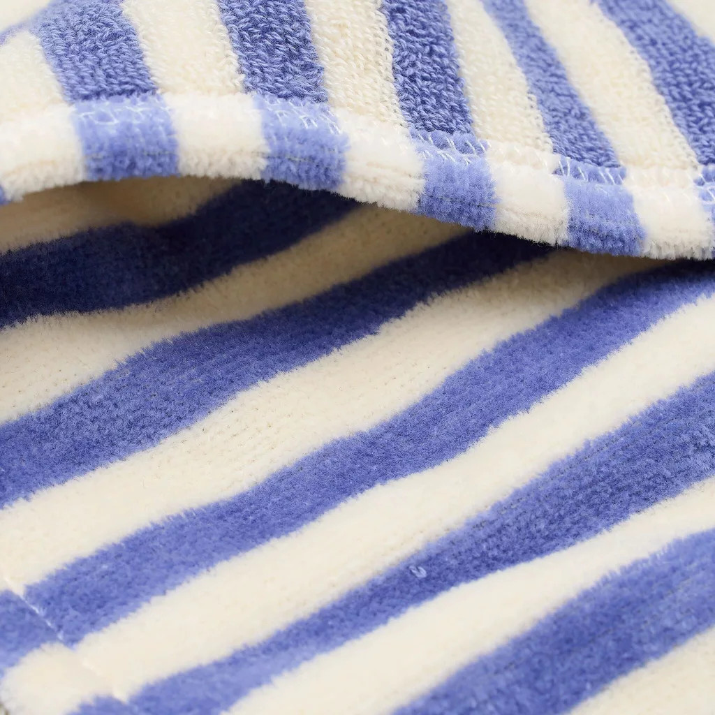 Little Dutch fürdőponcsó Dreamy Purple Stripe – alternatív kép 6