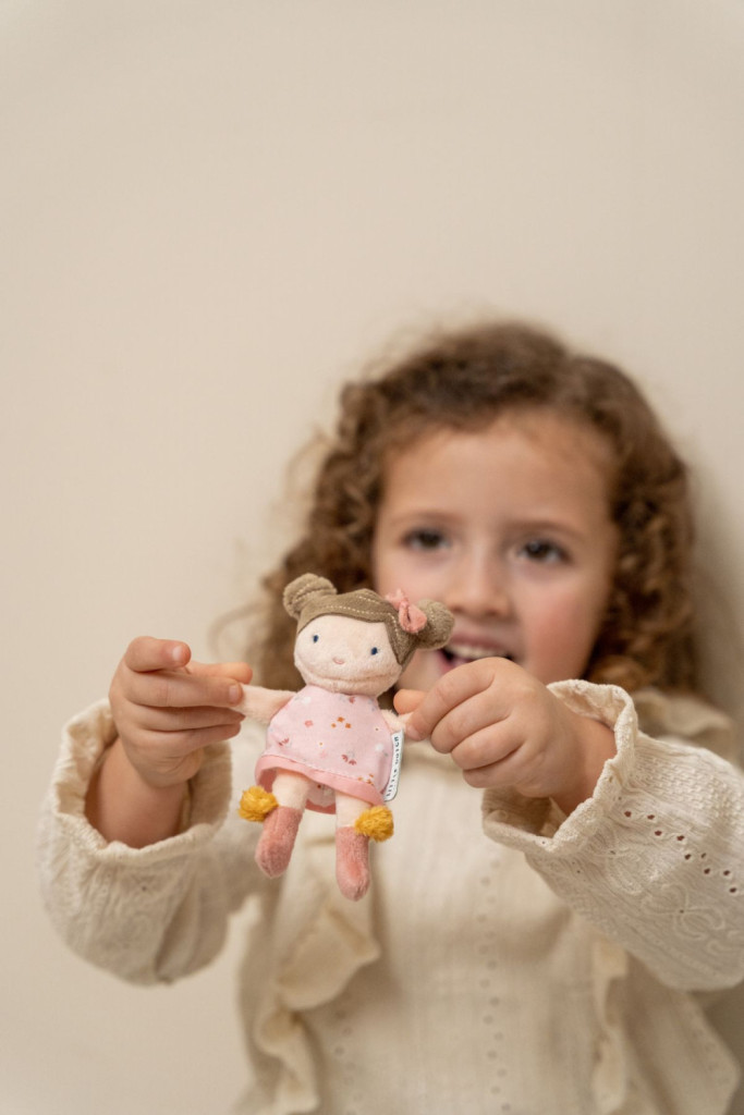 Little Dutch Rosa baba - 10 cm – alternatív kép 3