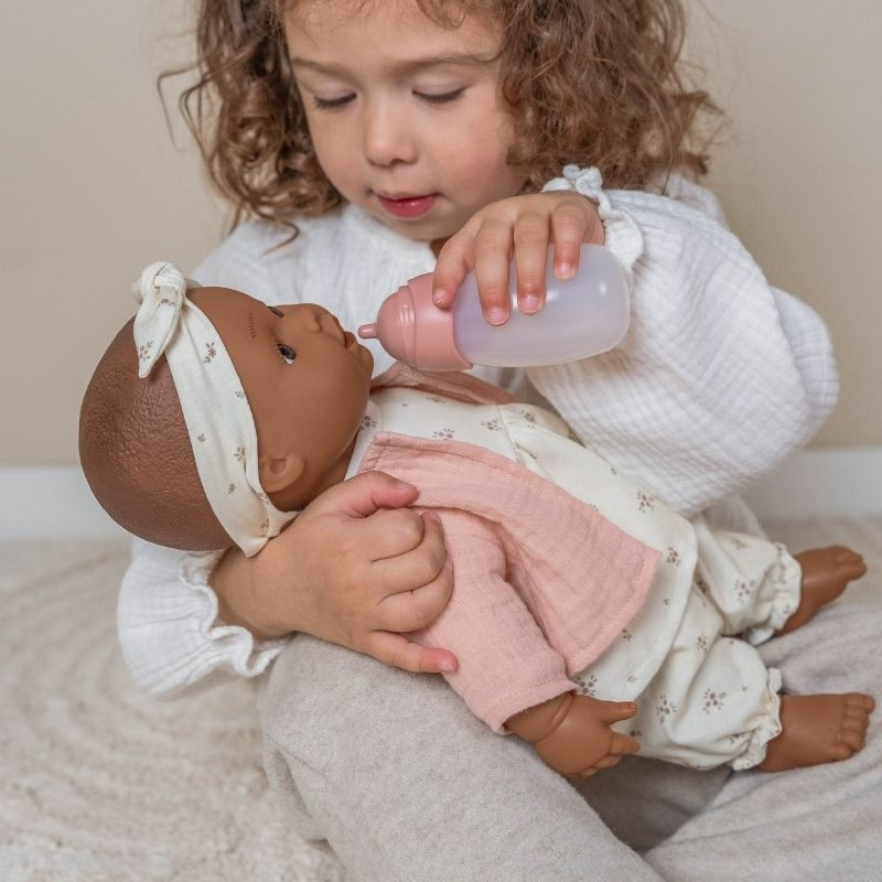Little Dutch Noa játékbaba – alternatív kép 2