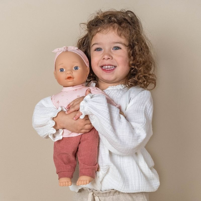 Little Dutch Lily játékbaba – alternatív kép 2