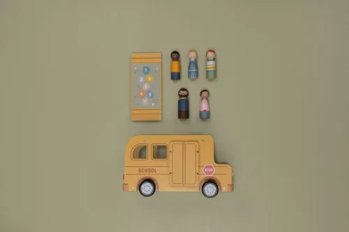 Little Dutch iskolabusz figurákkal