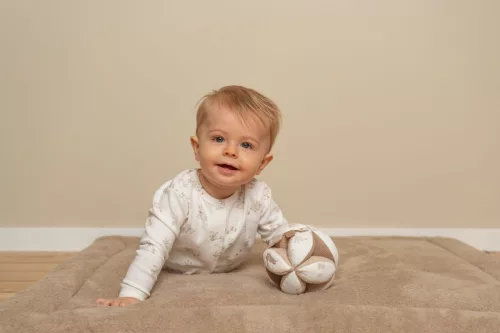 Little Dutch készségfejlesztő plüss labda - Baby Bunny