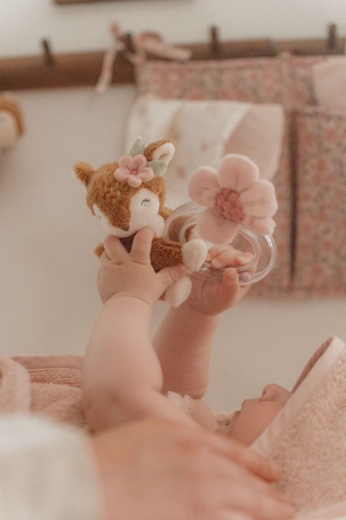 Little Dutch csörgő őzike- Fairy Garden – alternatív kép 1