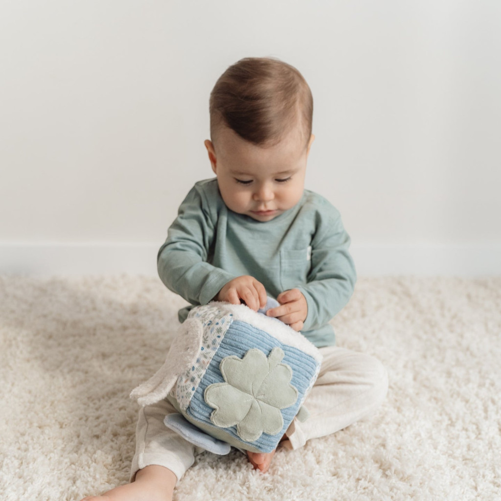 Little Dutch Miffy készségfejlesztő plüss kocka - Lucky Leaves – alternatív kép 2