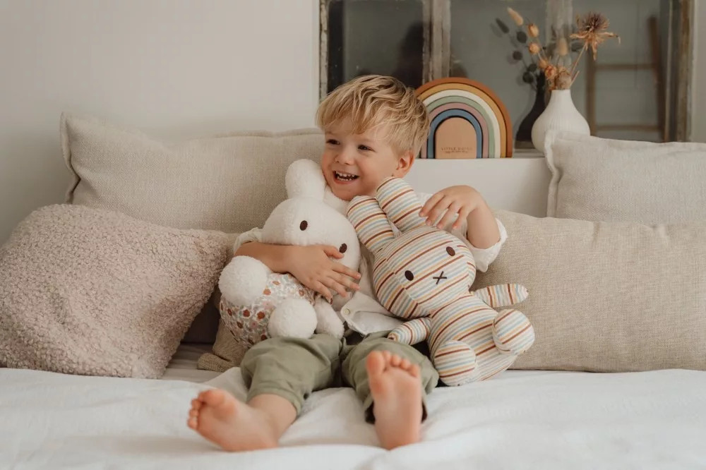 Little Dutch miffy nyuszi 35 cm - tetőtől talpig vintage csíkos mintás – alternatív kép 1