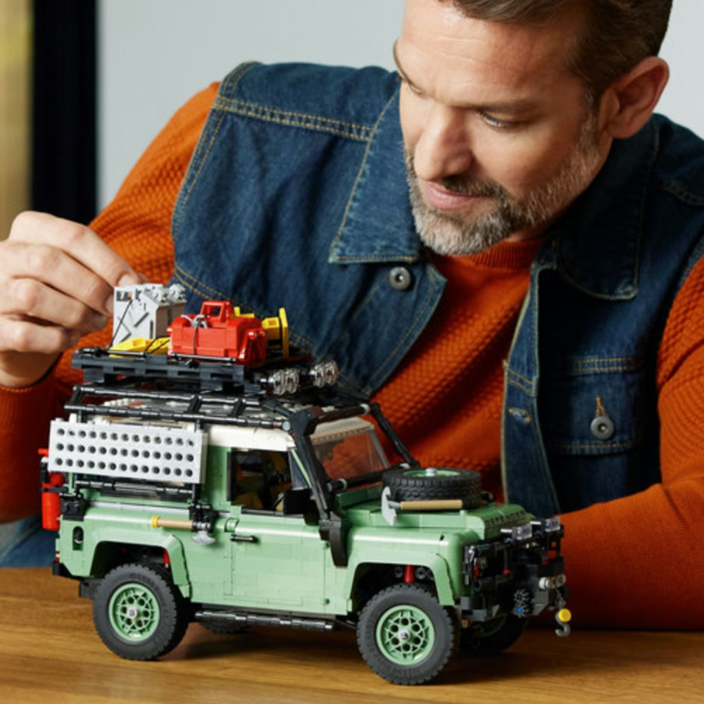 LEGO Icons Land Rover Classic Defender 90 alternatív kép 2