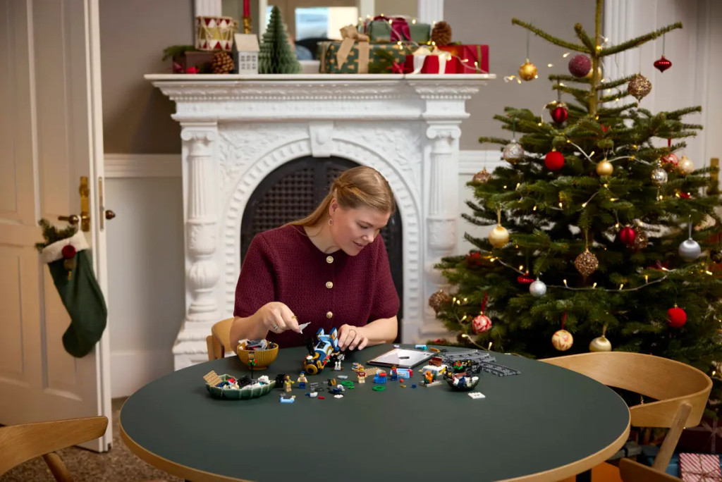 LEGO LEGO 10361 Icons - Ünnepi expresszvonat, alternatív kép 3