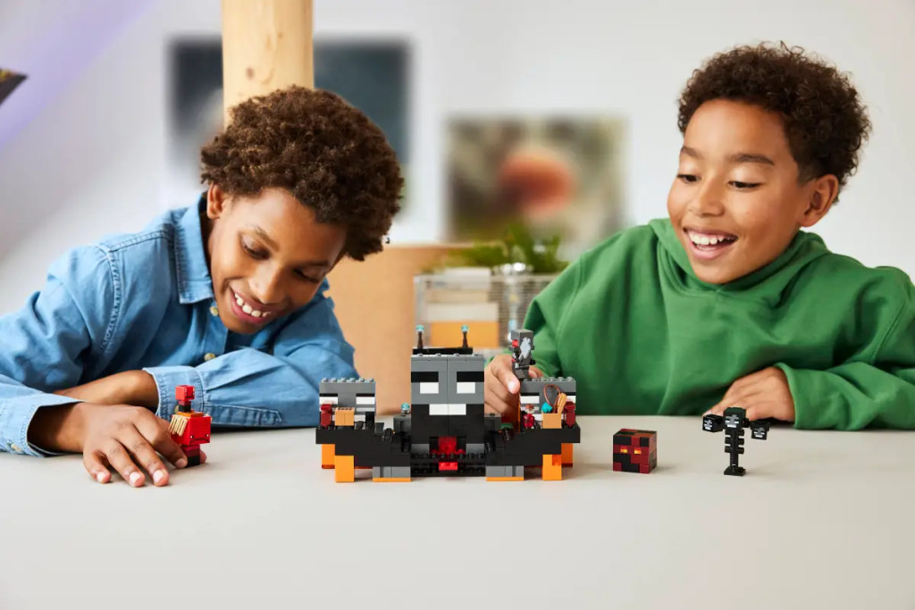 LEGO® Minecraft® - 21590 - Csata a Sorvasztókkal – alternatív kép 1