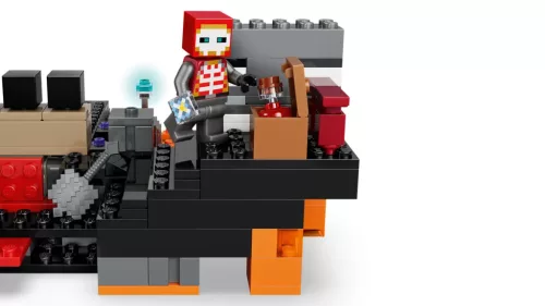  LEGO® Minecraft® - 21590 - Csata a Sorvasztókkal