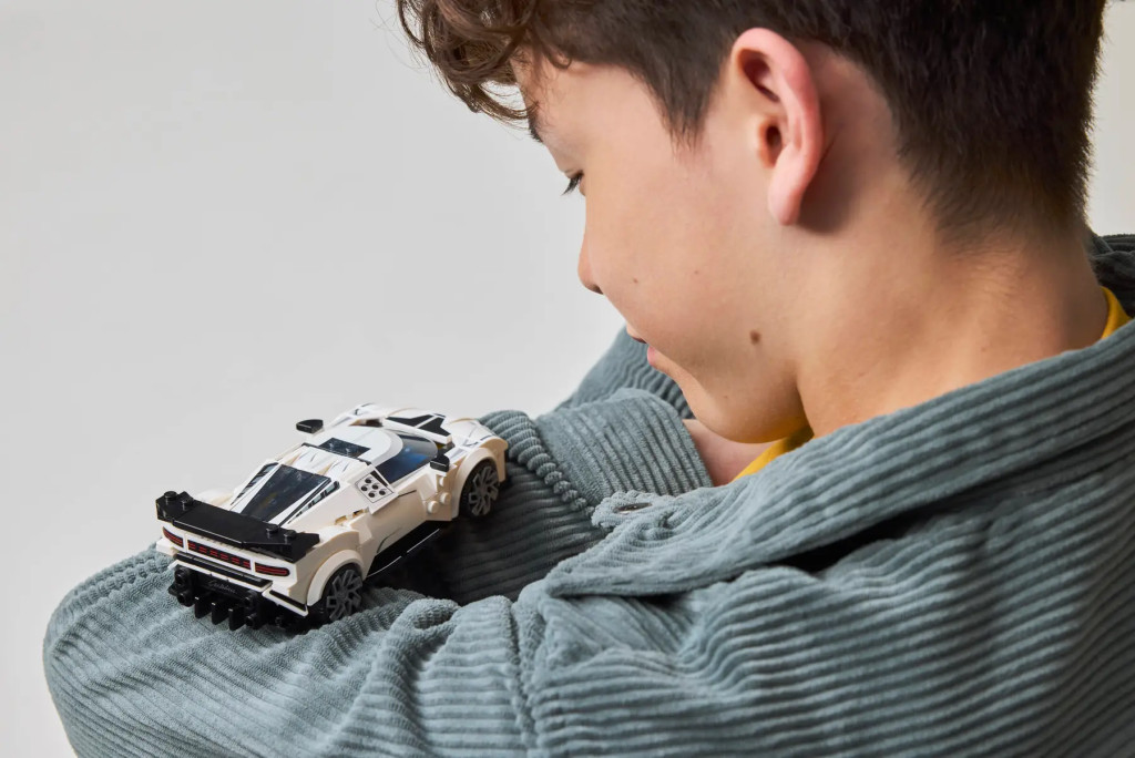 LEGO Speed Champions Bugatti Centodieci Hipersportautó alternatív kép 1