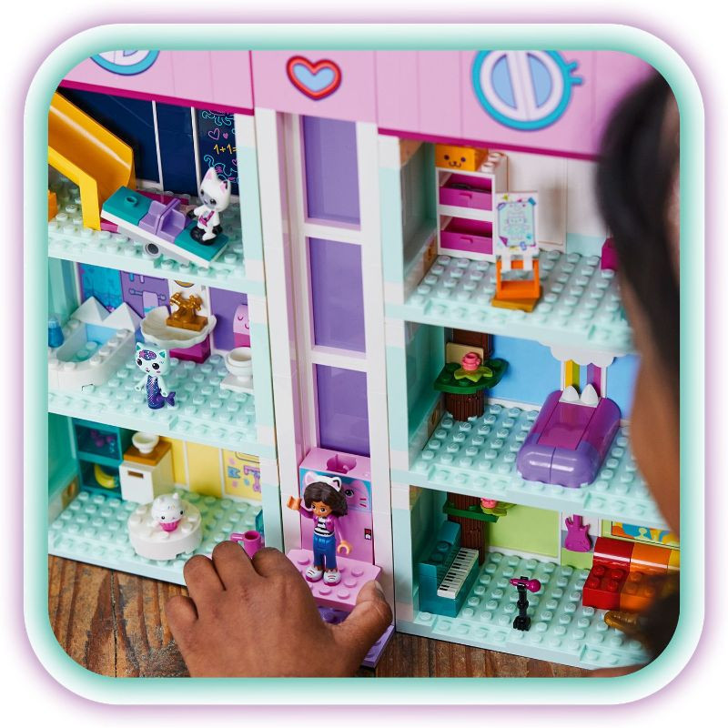 LEGO 10788 Gabby’s Dollhouse Gabby babaháza – alternatív kép 2