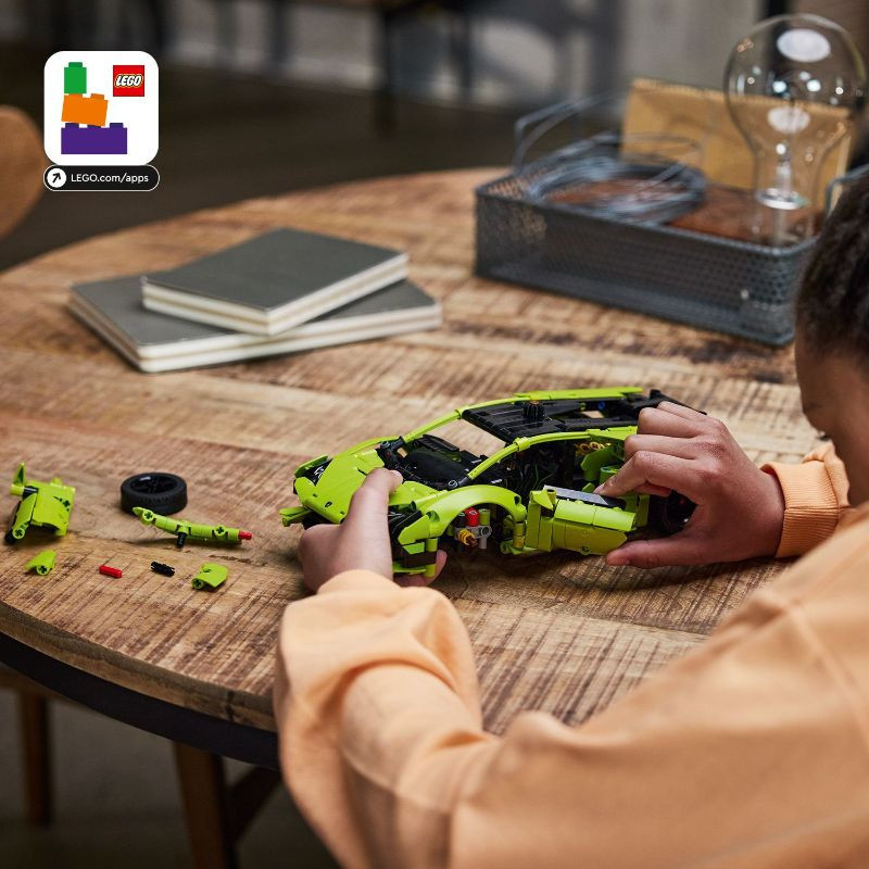 LEGO Technic Lamborghini Huracán Tecnica alternatív kép 1