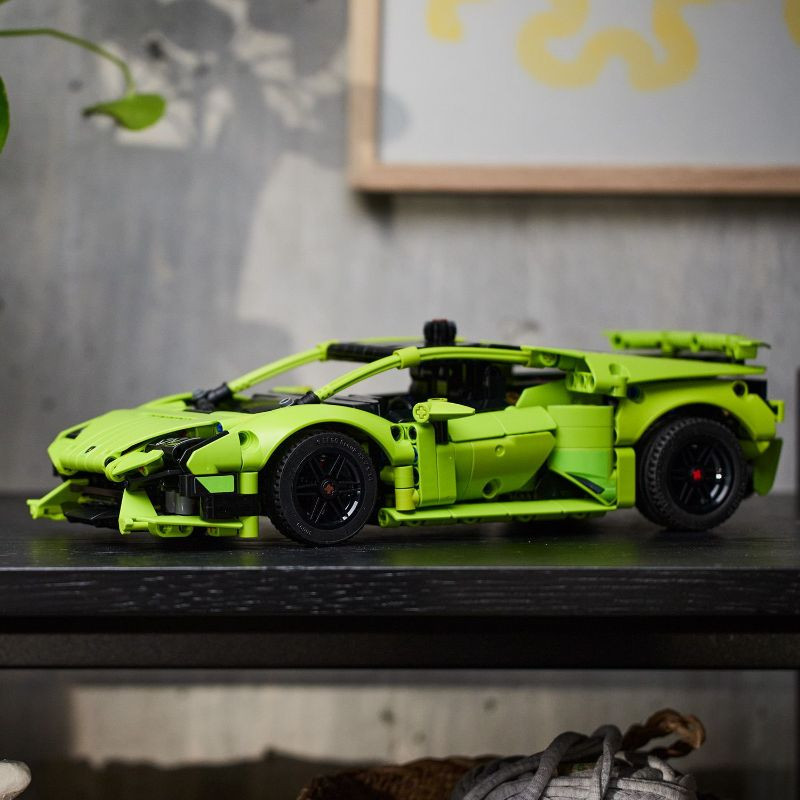 LEGO Technic Lamborghini Huracán Tecnica alternatív kép 2