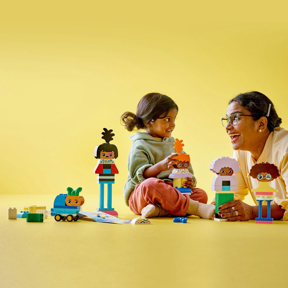 LEGO 10423 DUPLO Town Megépíthető figurák különféle érzelmekkel – alternatív kép 2
