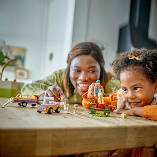 LEGO 42634 Friends Ló- és póniszállító utánfutó