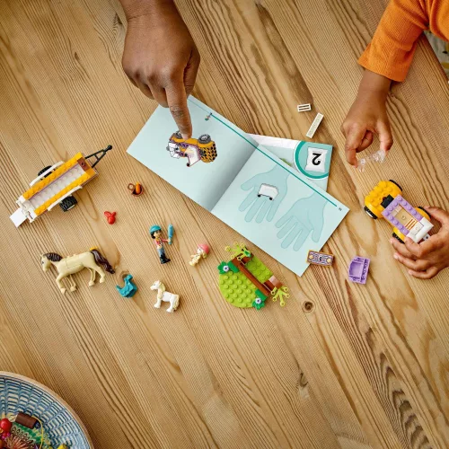 LEGO 42634 Friends Ló- és póniszállító utánfutó