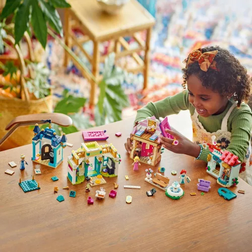 LEGO 43246 Disney Princess Disney hercegnők piactéri kalandjai