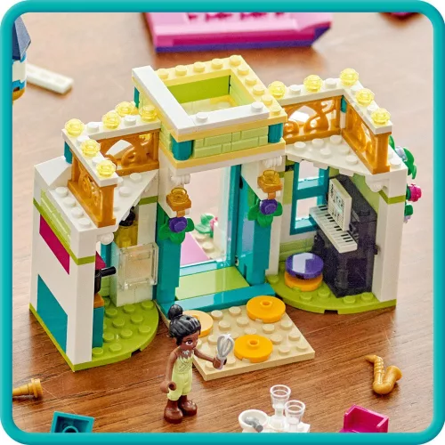 LEGO 43246 Disney Princess Disney hercegnők piactéri kalandjai
