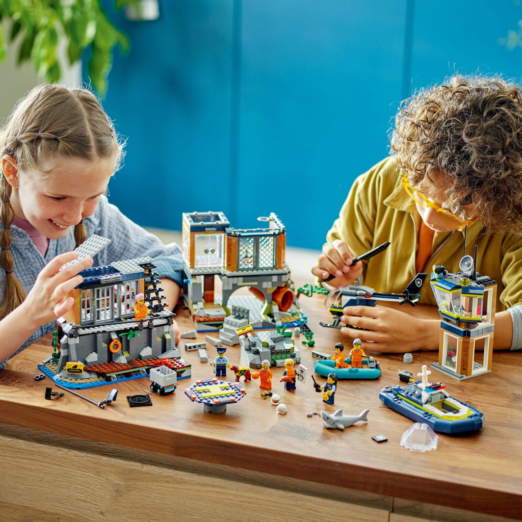 LEGO 60419 City Police Börtönsziget – alternatív kép 3