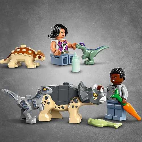 LEGO 76963 Jurassic World Kis dínók mentőközpont