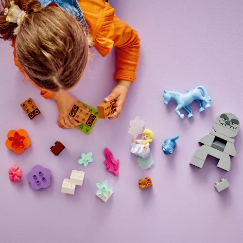 LEGO 10418 DUPLO Elsa és Bruni az elvarázsolt erdőben