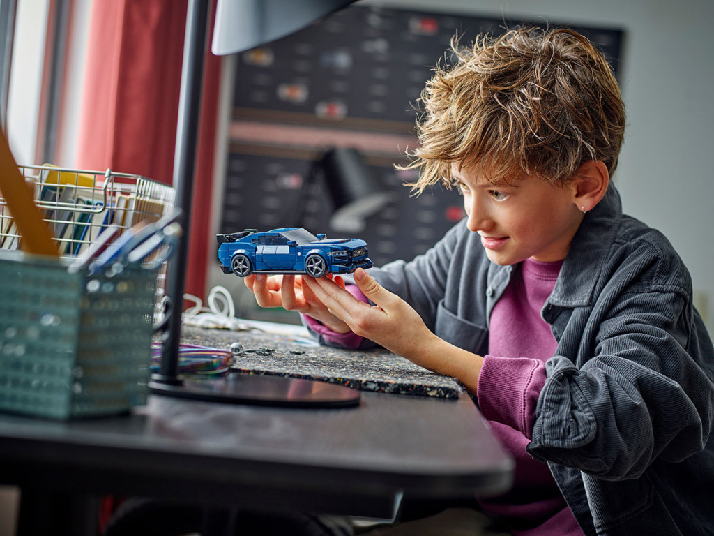 LEGO Speed Champions Ford Mustang Dark Horse Sportautó alternatív kép 1