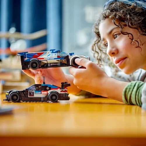 LEGO 76922 Speed Champions BMW M4 GT3 & BMW M Hybrid V8 versenyautók