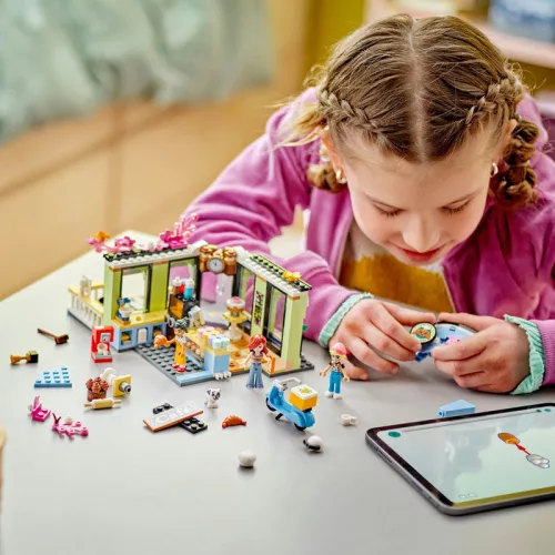 LEGO 42618 Friends Heartlake City kávézó