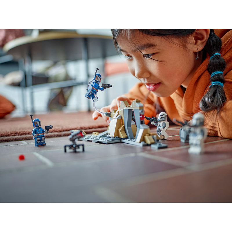 LEGO 75373 Star Wars Csapda a Mandalore bolygón – harci csomag – alternatív kép 4
