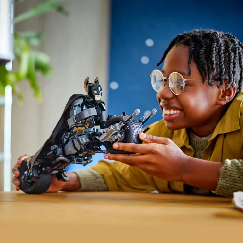 LEGO 76273 DC Batman figura és denevér