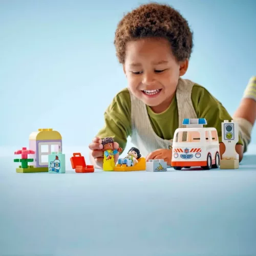 LEGO 10447 DUPLO Town Mentőautó és mentősofőr
