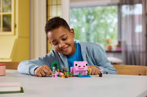 LEGO 21268 Minecraft A kismalac háza