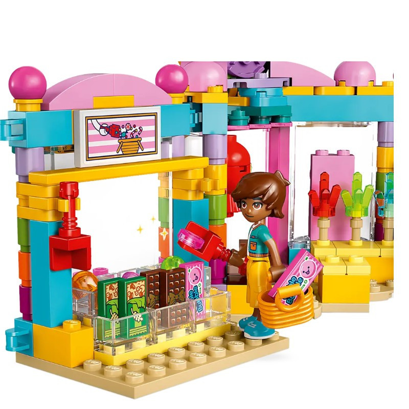 LEGO 42649 Friends Heartlake City édességbolt – alternatív kép 1