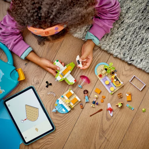 LEGO 42672 Friends Kreatív tengerparti bőrönd