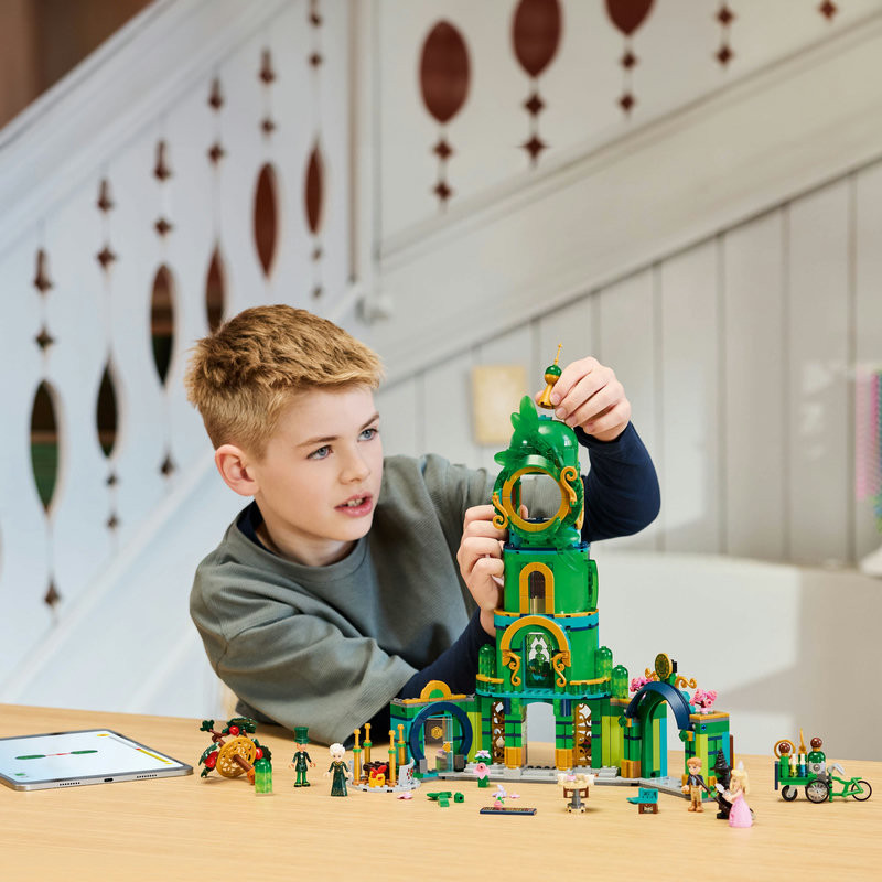 LEGO 75684 Wicked Köszöntünk Emerald Cityben! – alternatív kép 3