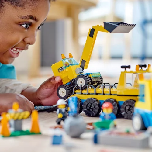 LEGO 60391 City Építőipari teherautók és bontógolyós daru