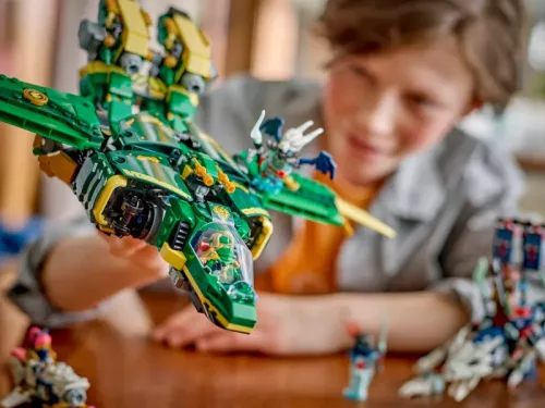 LEGO LEGO® NINJAGO® - 71845 - Lloyd repülővé alakítható robotja, 9–11 év gyerekjáték