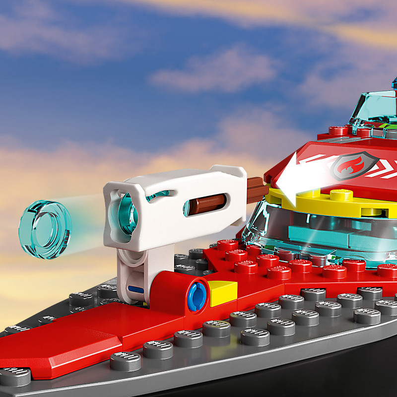 LEGO 60373 City Tűzoltóhajó – alternatív kép 3
