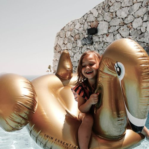 Swim Essentials ride-on matrac - Gold Swan – alternatív kép 1