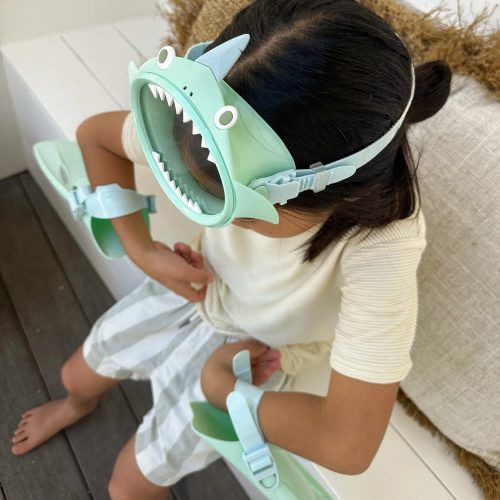 Sunnylife gyerek búvárszett kicsi - Salty the Shark – alternatív kép 2