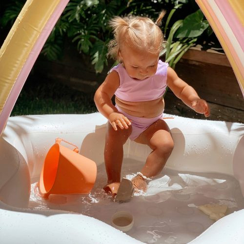Sunnylife felfújható baba pancsoló árnyékolóval - Princess Swan – alternatív kép 1