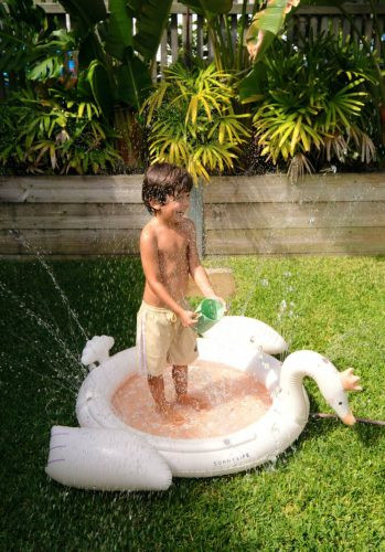 Sunnylife szökőkút pancsoló - Princess Swan – alternatív kép 1