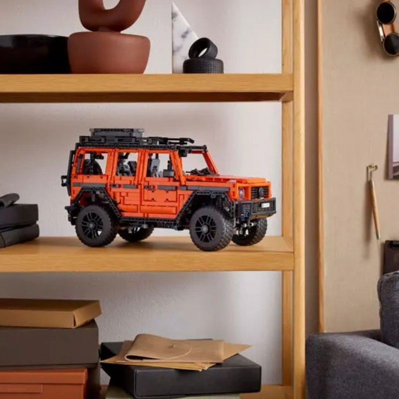 LEGO 42177 Technic Mercedes-Benz G 500 Professional – alternatív kép 6