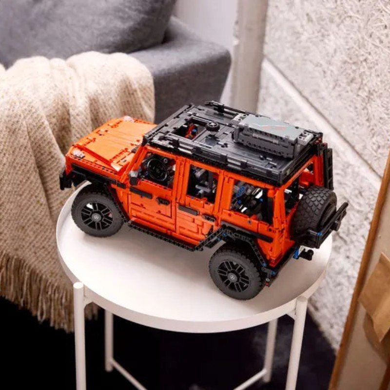 LEGO 42177 Technic Mercedes-Benz G 500 Professional – alternatív kép 7
