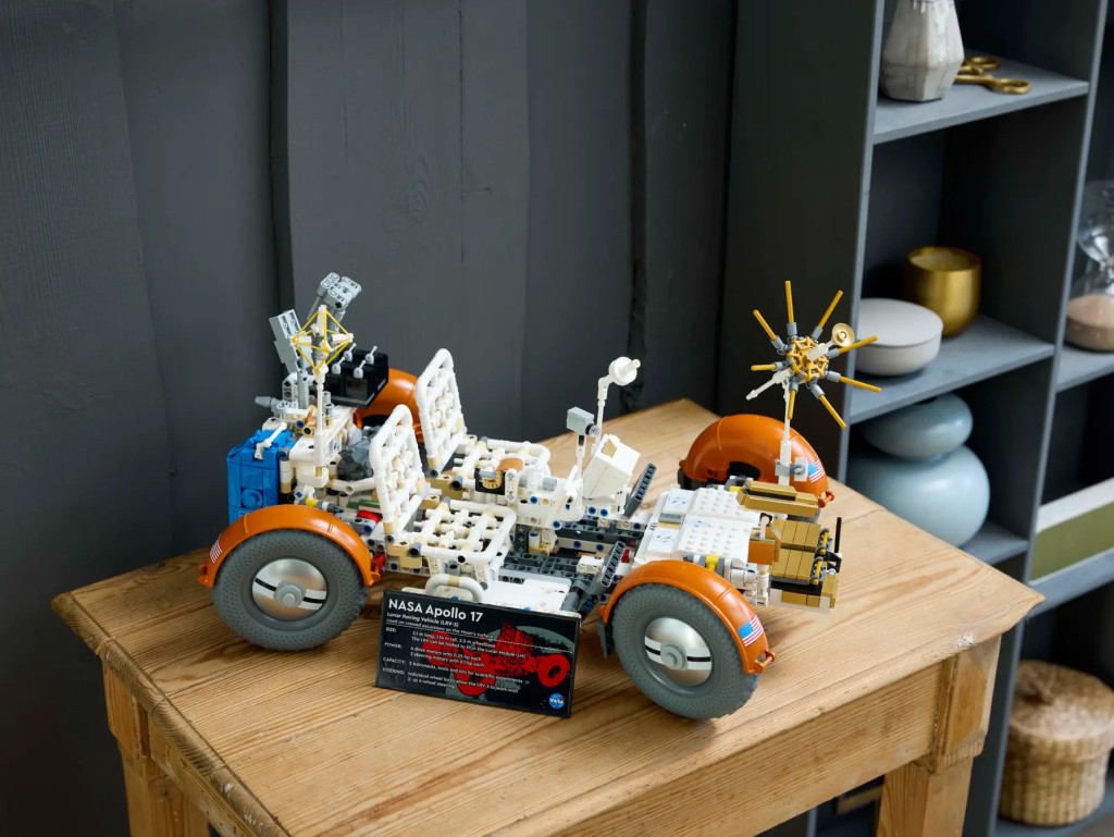 LEGO 42182 Technic NASA Apollo holdjáró jármű – alternatív kép 3