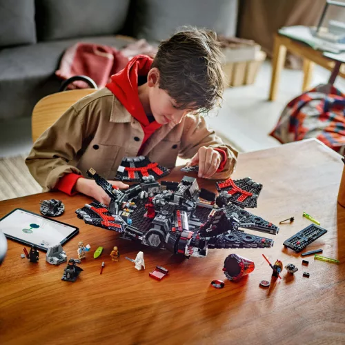 LEGO 75389 Star Wars A Sötét Sólyom