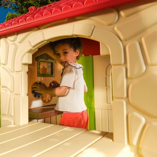 Luxus kerti játszóház asztallal és székekkel, zöld