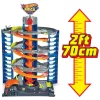 Hot Wheels City Mega Garázs pályával és kisautóval, 1:64